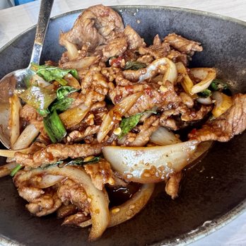 Aung Burma - Basil Chili Beef - Burmese Near Me - Concord, California