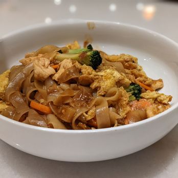 Simply Thai Cuisine - Pad See U (per menu) / Pad See Ew with chicken was very good, juicy, not dry. The portion is for one, not big enough for two, in my opinion. - Thai Near Me - Atlanta, Georgia Simply Thai Cuisine - Pad See U (per menu) / Pad See Ew with chicken was very good, juicy, not dry. The portion is for one, not big enough for two, in my opinion. - Thai Near Me - Atlanta, Georgia