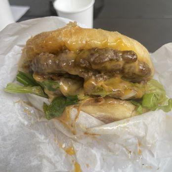 Milt's Stop & Eat - Green chile burger - Fast Food Near Me - Moab, Utah