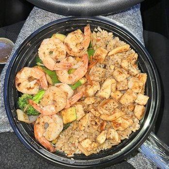 Kings Hibachi Fusion - Queens MeL. Chicken & shrimp. LOVE IT - Food Trucks Near Me - Riverside, California