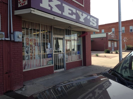 Key Grocery & Quilts