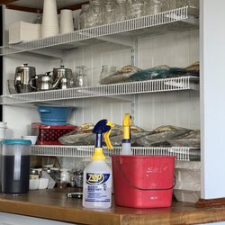 Jenny's Cafe - Some fresh bleach with your frozen cinnamon rolls? Is this up to health code?