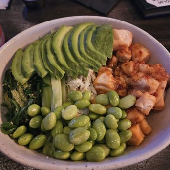 The Highwood - Sweet & Spicy Poke Bowl - Cocktail Bars Near Me - Weehawken, New Jersey