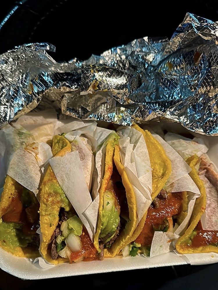 Tacos Clave 7 — Mexican restaurant in Apple valley 