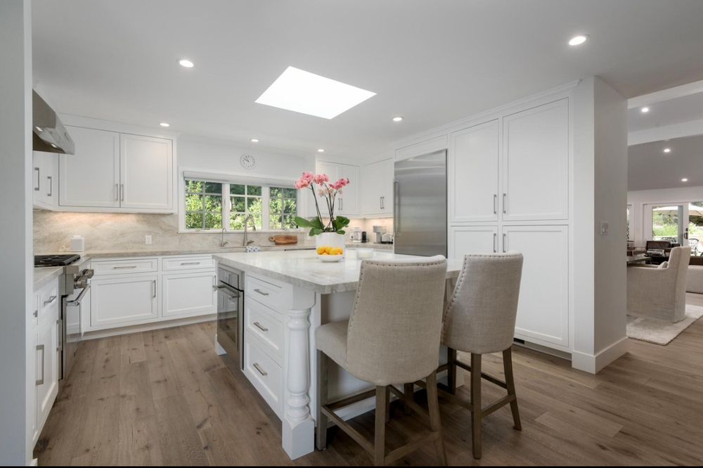 Slide of Level Contractor