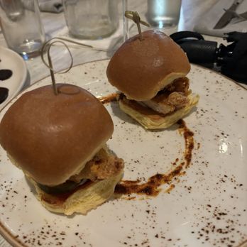 Coop 303 - Hot chicken sliders - New American Near Me - Atlantic Beach, Florida