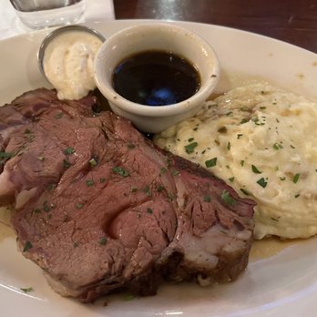Weber Grill Restaurant - Prime rib - Queen cut - Barbeque Near Me - Lombard, Illinois Weber Grill Restaurant - Prime rib - Queen cut - Barbeque Near Me - Lombard, Illinois