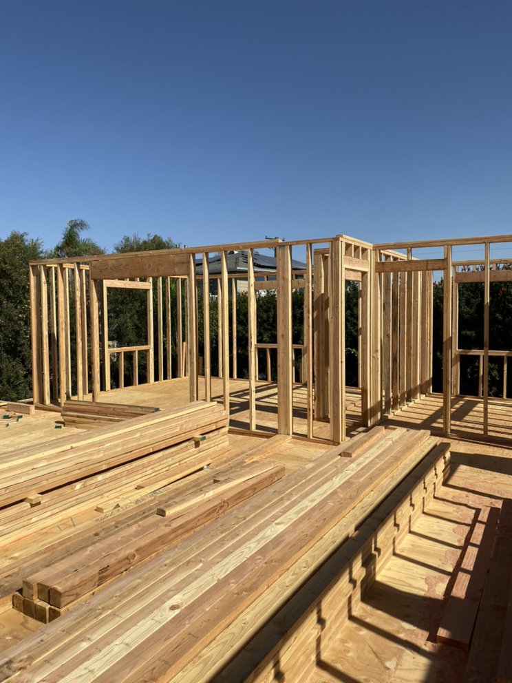 Slide of Economico Construction