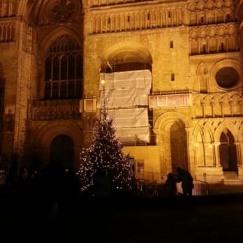 Lincoln Cathedral - Xmas - Churches Near Me - Lincoln, LIN Lincoln Cathedral - Xmas - Churches Near Me - Lincoln, LIN