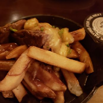 Blackmoor Bar and Kitchen - Scrumptious short rib poutine - American Near Me - Boston, Massachusetts Blackmoor Bar and Kitchen - Scrumptious short rib poutine - American Near Me - Boston, Massachusetts