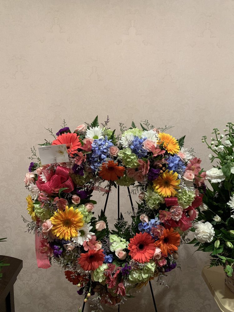 STEIN’S FLOWERS 21 Photos & 20 Reviews 32 State St, Shillington