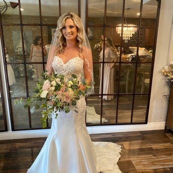 Twisted Fringe Studio - Salina did a great job for my Covid wedding celebration - Hair Stylists Near Me - Brentwood, California Twisted Fringe Studio - Salina did a great job for my Covid wedding celebration - Hair Stylists Near Me - Brentwood, California
