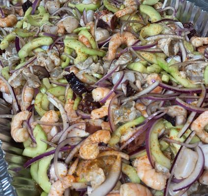 Mariscos y Sushi Los Tomateros by null