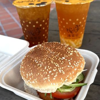 Half & Half Good Old Time - Taiwanese fried chicken burger with passion fruit green tea + lychee jelly and green tea - Taiwanese Near Me - San Gabriel, California Half & Half Good Old Time - Taiwanese fried chicken burger with passion fruit green tea + lychee jelly and green tea - Taiwanese Near Me - San Gabriel, California