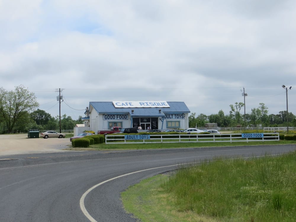 CAFE RISQUE CLOSED Updated July 2024 47 Gainey Rd, Dunn, North Carolina Cafes