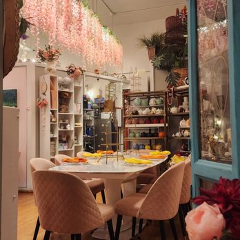 Tea at 1024 - Tea Rooms Near Me - Honolulu, Hawaii Tea at 1024 - Tea Rooms Near Me - Honolulu, Hawaii