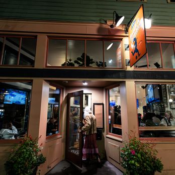 Rough & Tumble - Sports Bars Near Me - Seattle, Washington Rough & Tumble - Sports Bars Near Me - Seattle, Washington