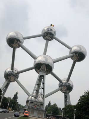Atomium Restaurant by null