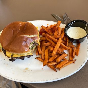 Monica’s Cafe - Green chili burger was really good - Cafes Near Me - Show Low, Arizona Monica’s Cafe - Green chili burger was really good - Cafes Near Me - Show Low, Arizona