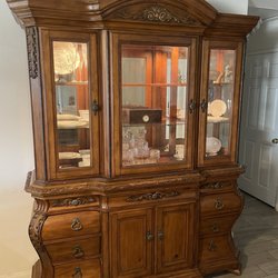 AnhBa Windows - China hutch
