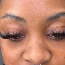 Lashed By Veeee - Wispy gyal set