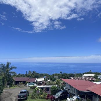 Shaka Tacoz - The view from outside - Mexican Near Me - Captain Cook, Hawaii