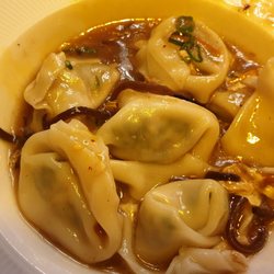 Little Red Dumpling - Wonton in hot sour soup