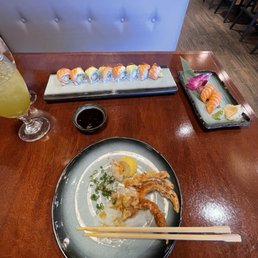 Soft shell crab, salmon sushi, Ginza Roll Soft shell crab, salmon sushi, Ginza Roll