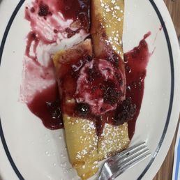 Fresh Berry Crepes