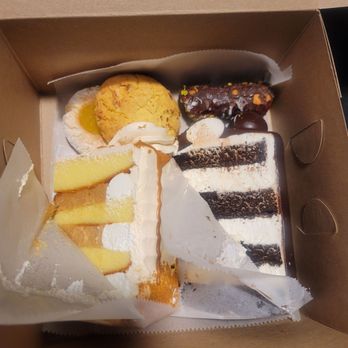 Tony Cannoli Sweets & Eats - Bubble cake & l biscotti cake slices lemon cookie, and mini Dubai cannoli - Desserts Near Me - Trenton, Michigan Tony Cannoli Sweets & Eats - Bubble cake & l biscotti cake slices lemon cookie, and mini Dubai cannoli - Desserts Near Me - Trenton, Michigan