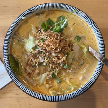 Luck Gai Cafe - Tom Kha (16 Ounce) - Chicken Shop Near Me - Anaheim, California