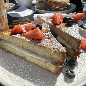 Communal Coffee - French toast, smoked salmon bagel - Cafes Near Me - Oceanside, California