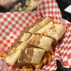 Arabella Grill - Chicken shawarma wrap