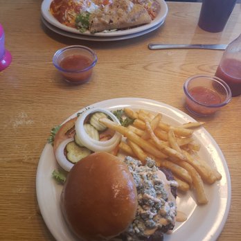 Safire Restaurant - Blue cheese burger and the wife's combo plate - American Near Me - Springerville, Arizona Safire Restaurant - Blue cheese burger and the wife's combo plate - American Near Me - Springerville, Arizona
