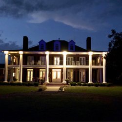 The Charlotte Teresa Plantation - The house at night