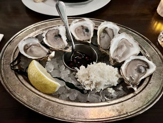 Biff's Bistro by null