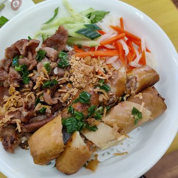 Anh Hong - #14: vermicelli with Spring Rolls and BBQ pork - Vietnamese Near Me - Honolulu, Hawaii Anh Hong - #14: vermicelli with Spring Rolls and BBQ pork - Vietnamese Near Me - Honolulu, Hawaii