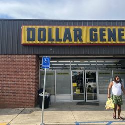 Dollar General - Outside