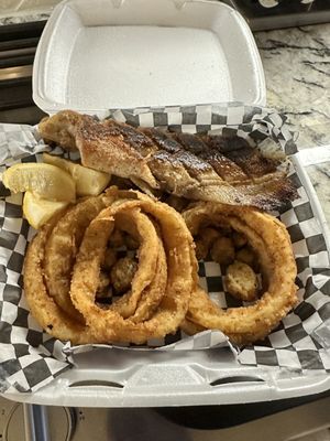 Fish n Tails Oyster Bar by null