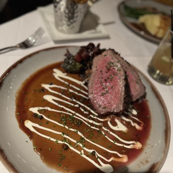 Log Haven - Bison Steak au poivre - New American Near Me - Salt Lake City, Utah Log Haven - Bison Steak au poivre - New American Near Me - Salt Lake City, Utah
