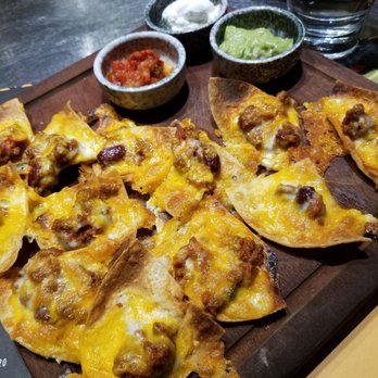 El Macho - Chili con carne nachos - Mexican Near Me - Hong Kong, HK