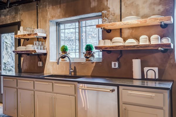 Beckham Creek Cave Lodge by null