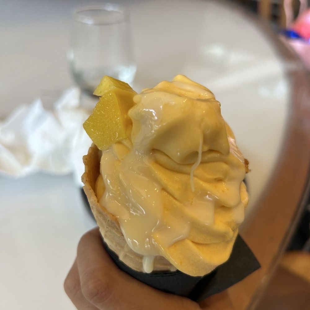 Piko Kitchen + Bar - Mango soft serve - Cocktail Bars Near Me - Honolulu, Hawaii