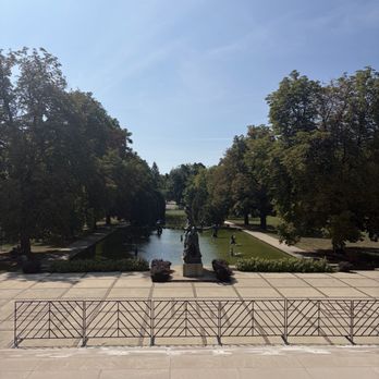 Cranbrook - Botanical Gardens Near Me - Bloomfield Hills, Michigan