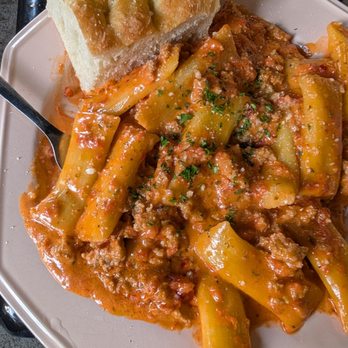 Mama Mila’s - Spicy Calabria - Italian Near Me - Columbia, Tennessee Mama Mila’s - Spicy Calabria - Italian Near Me - Columbia, Tennessee