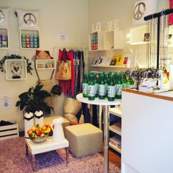 YogaMana - Välkomstrum YogaMana med mindre shop