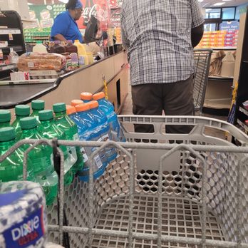 Kroger - a shopping cart in a grocery store - Grocery Near Me - Atlanta, Georgia Kroger - a shopping cart in a grocery store - Grocery Near Me - Atlanta, Georgia