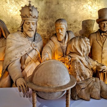 Niederegger - Life-sized figures made of marzipan in the museum - Cafes Near Me - Lübeck, SH Niederegger - Life-sized figures made of marzipan in the museum - Cafes Near Me - Lübeck, SH