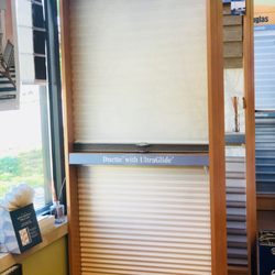 JC Licht Benjamin Moore Paint & Decor Store - Oak Park