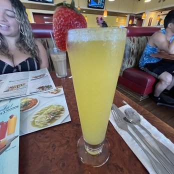 Broken Yolk Cafe - mimosa - Breakfast & Brunch Near Me - Oceanside, California Broken Yolk Cafe - mimosa - Breakfast & Brunch Near Me - Oceanside, California